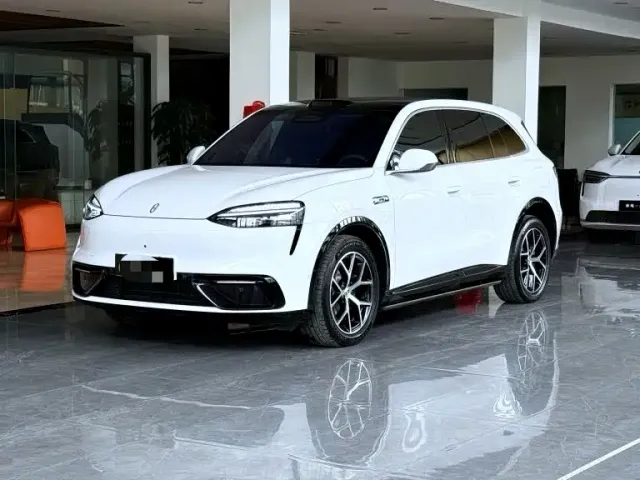 Фотография автомобиля — Aito M6
