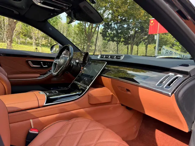 Mercedes-Benz Maybach S-Class — Фото автомобиля 11