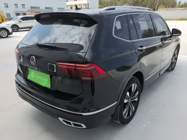 Volkswagen Tiguan L — Фото автомобиля 6