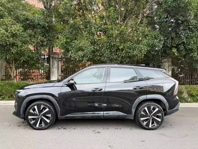 Geely Boyue L — Фото автомобиля 7