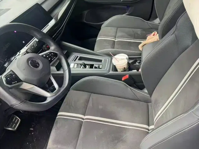 Volkswagen Golf 2023 280TSI DSG R-Line Lite — Фото автомобиля 9