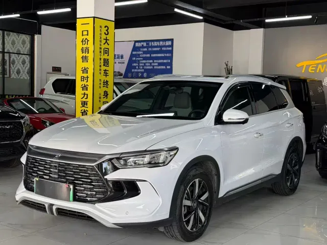 Фотография автомобиля — BYD Song Pro