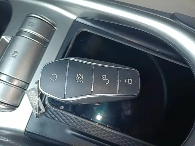 BYD Dolphin — Фото автомобиля 8