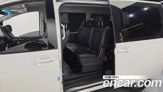 Hyundai Staria Staria Tourer 9 мест — Фото автомобиля 11