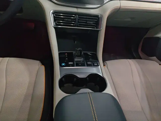BYD Song PLUS — Фото автомобиля 13