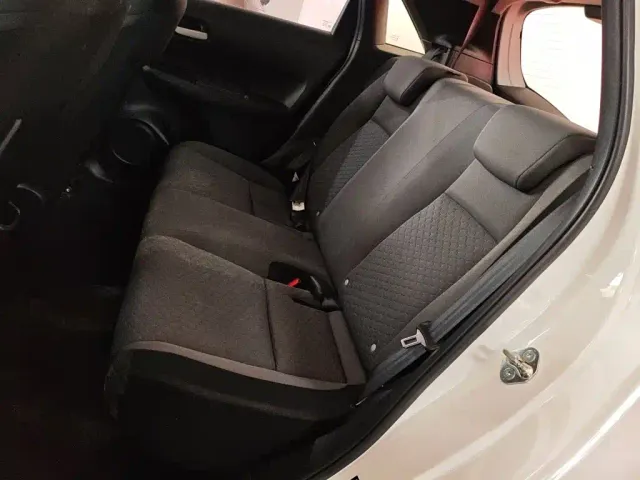 Honda Fit — Фото автомобиля 12