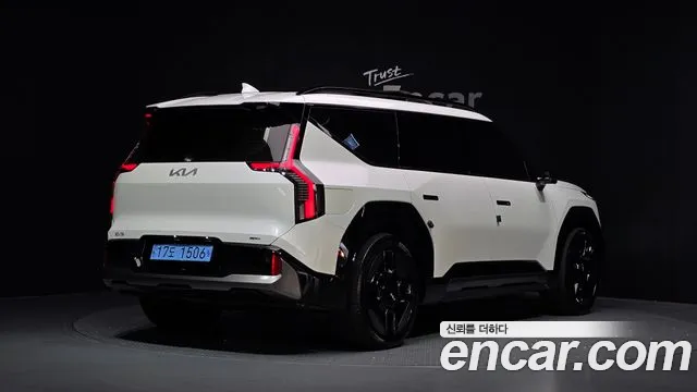 Kia EV9 — Фото автомобиля 2