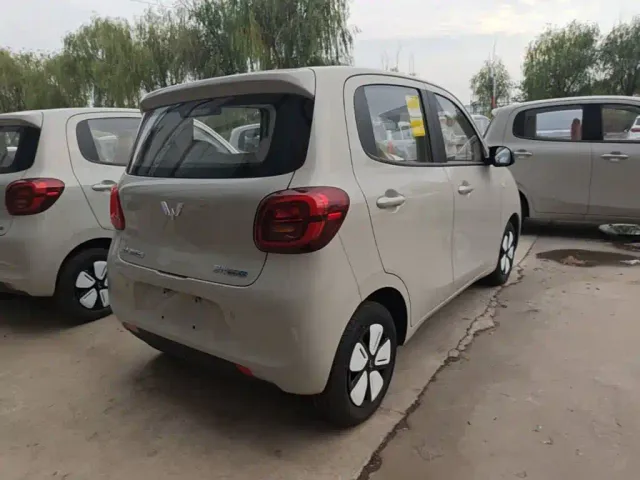 Wuling Hongguang Mini EV — Фото автомобиля 6