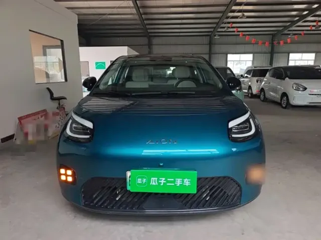 GAC Aion UT — Фото автомобиля 2