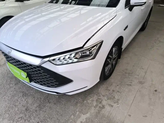 BYD Qin PLUS — Фото автомобиля 23