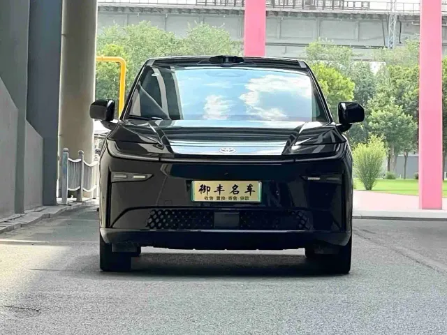 Toyota BoZhi 3X — Фото автомобиля 2