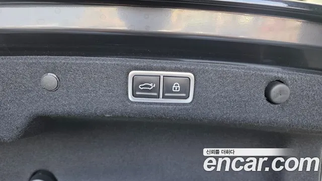 Hyundai Grandeur GN7 — Фото автомобиля 30