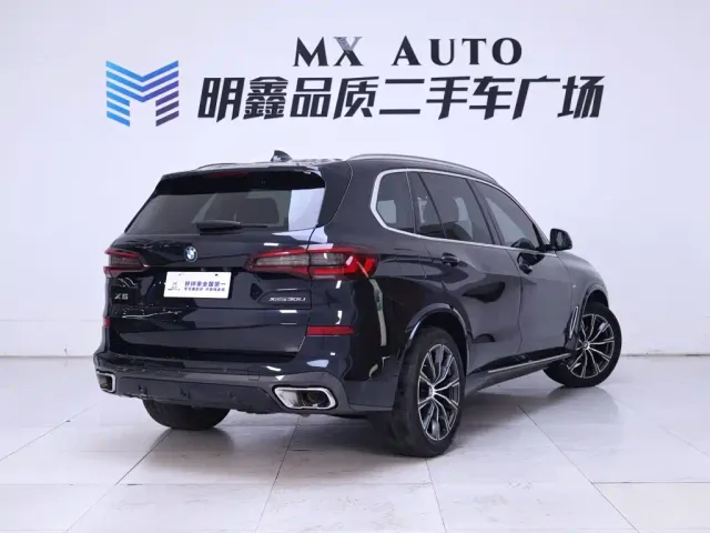 BMW X5 — Фото автомобиля 7