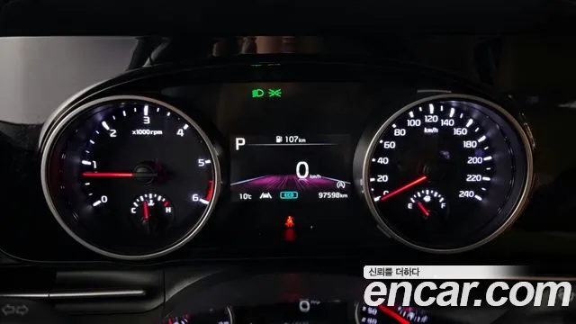 Kia Canival Carnival 4 поколение Дизель 9 мест Prestige — Фото автомобиля 8