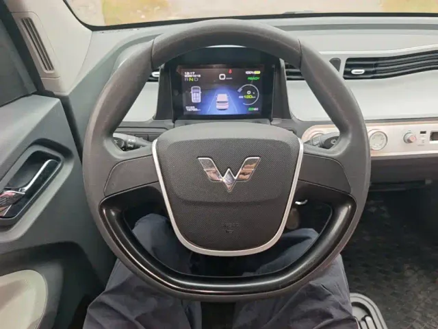 Wuling Hongguang Mini EV — Фото автомобиля 10