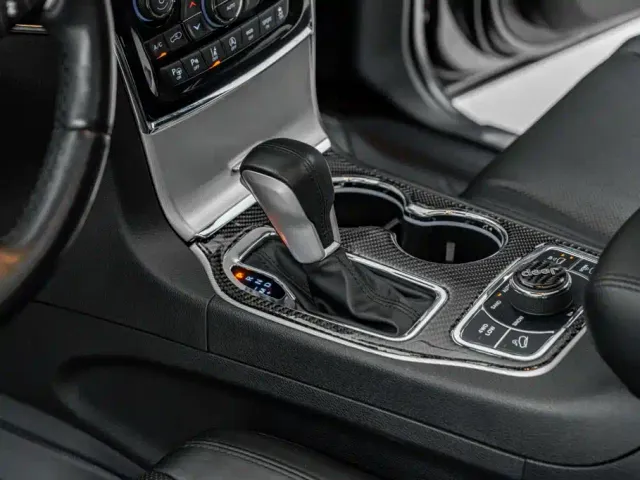 Jeep Grand Cherokee — Фото автомобиля 19
