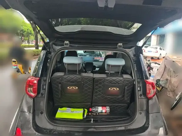 QQ New Energy Little Ant 2022 Facelift Sweet Edition Half Sugar LFP 30.7kWh 30kW 301km — Фото автомобиля 20