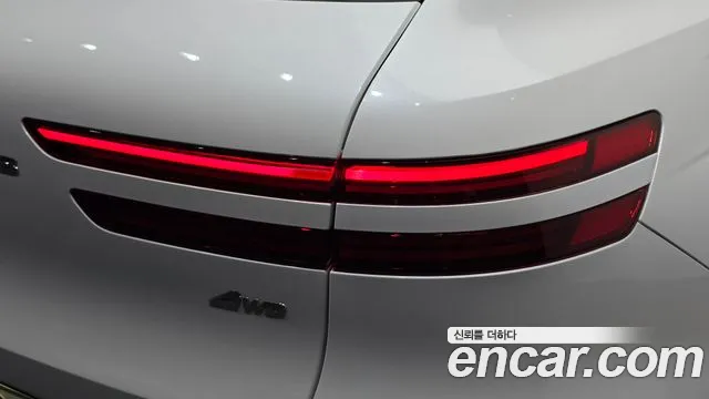 Genesis GV70 — Фото автомобиля 8