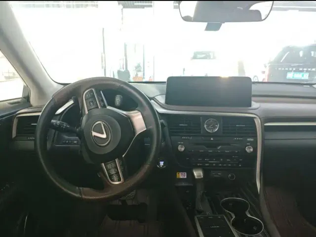 Lexus RX — Фото автомобиля 3