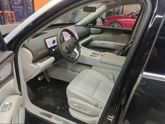 Leapmotor D Series — Фото автомобиля 3