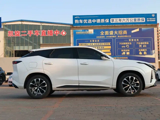 Changan UNI-Z — Фото автомобиля 11