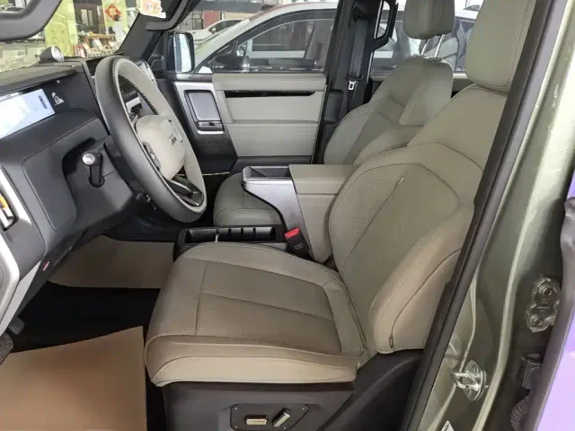 iCAR V23 — Фото автомобиля 14