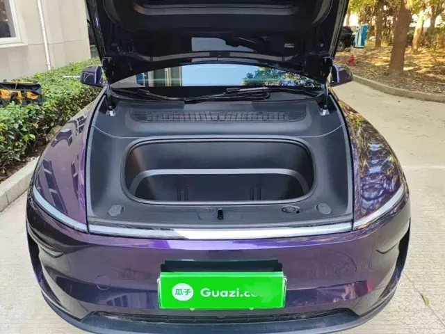 Tesla Model Y — Фото автомобиля 19