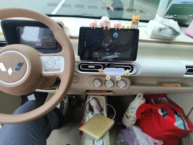 Wuling Hongguang Mini EV — Фото автомобиля 9
