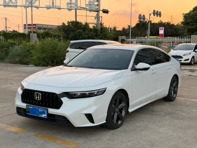 Фотография автомобиля — Honda Inspire