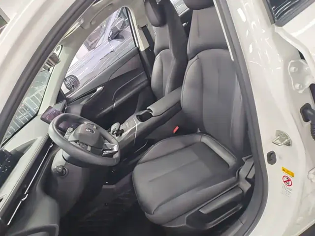 Changan Eado — Фото автомобиля 14