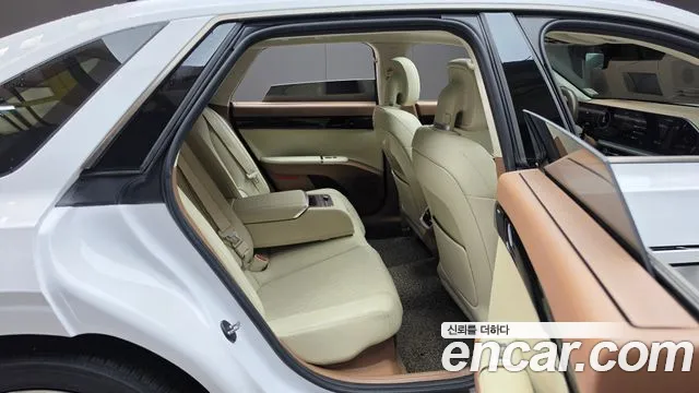 Hyundai Grandeur GN7 — Фото автомобиля 17