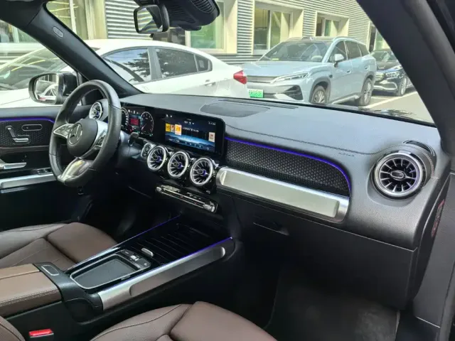 Mercedes-Benz GLB-Class — Фото автомобиля 9