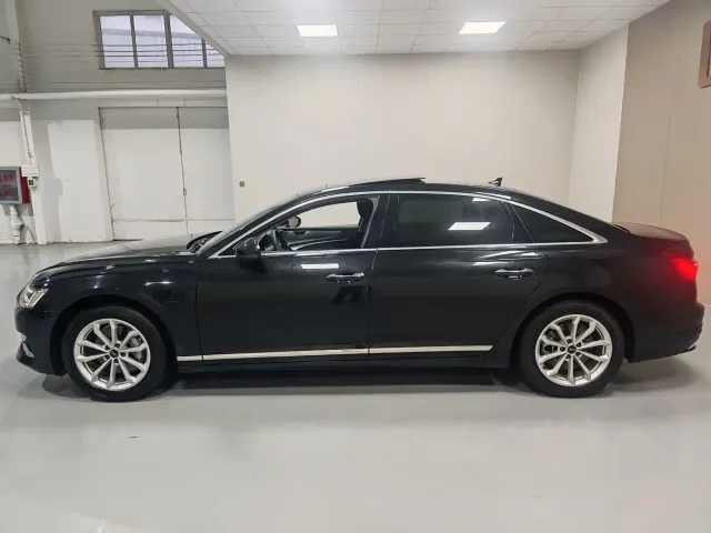 Audi A6L — Фото автомобиля 16