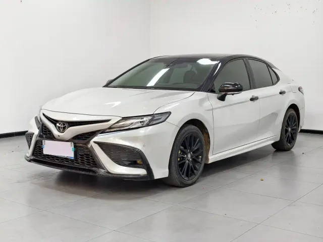 Фотография автомобиля — Toyota Camry