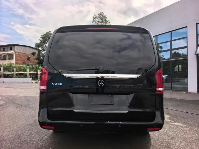 Mercedes-Benz V-Class — Фото автомобиля 5