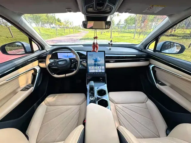 Geely Boyue L — Фото автомобиля 5