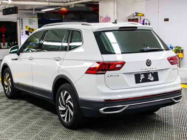 Volkswagen Tiguan L — Фото автомобиля 20