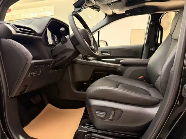 Toyota Granvia — Фото автомобиля 2