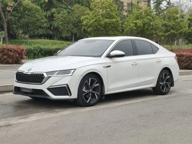 Фотография автомобиля — Skoda Octavia