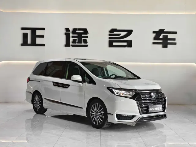 Honda Elysion — Фото автомобиля 3