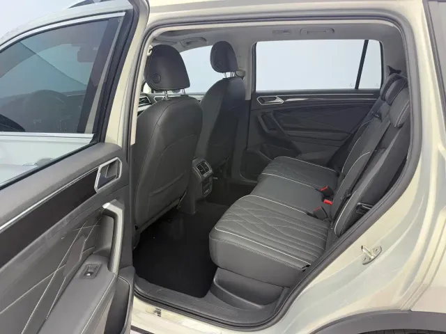 Volkswagen Tiguan L — Фото автомобиля 18