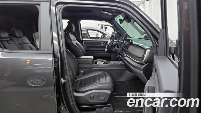 Kia Tasman Tasman 2.5T Бензин 4WD — Фото автомобиля 11