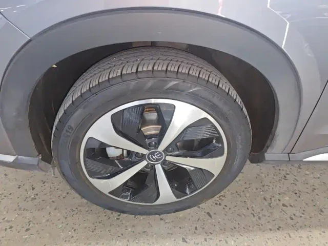 BYD Song PLUS — Фото автомобиля 22