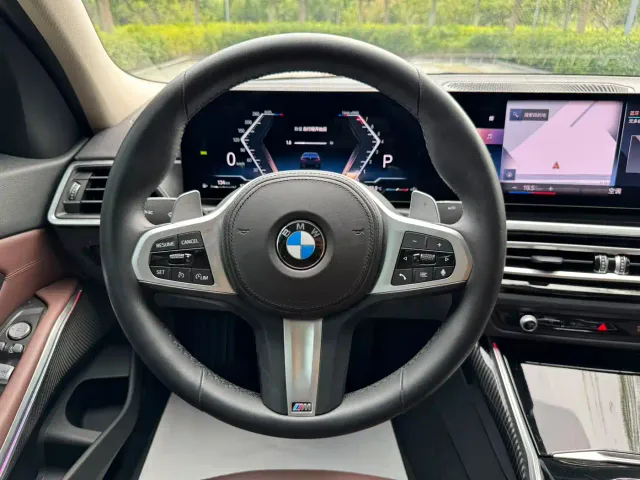 BMW 3 Series — Фото автомобиля 17