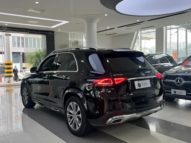 Mercedes-Benz GLE-Class — Фото автомобиля 4