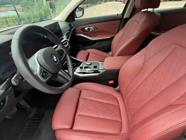 BMW 3 Series — Фото автомобиля 10