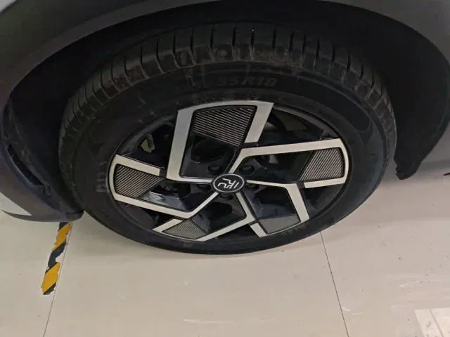 BYD Yuan PLUS — Фото автомобиля 22