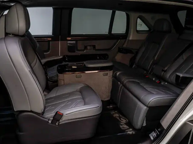 Zeekr Mix — Фото автомобиля 24