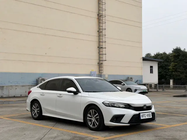 Honda Civic — Фото автомобиля 2