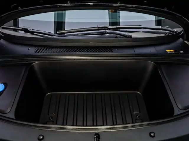 Li Auto Li Auto i6 2025 4WD Base Model — Фото автомобиля 27